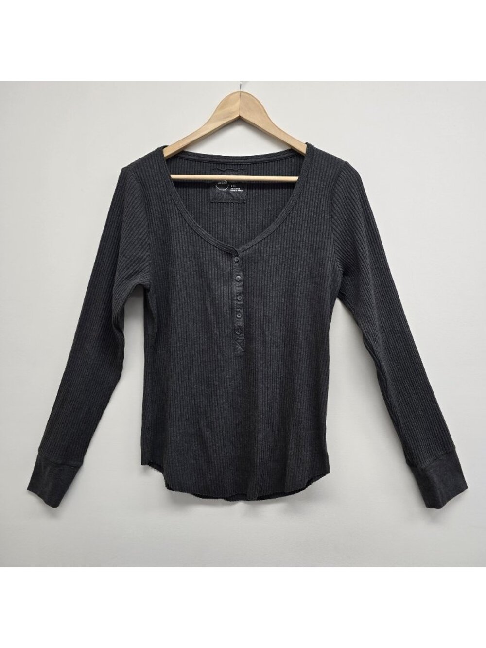 Aerie Essential Henley Rib Knit Top Sz XL Fitted Curved Raw Edge Casual Lounge